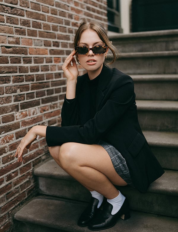 Vrouwelijk model met blauwe ogen Louana.