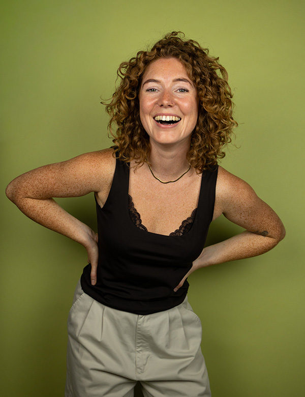 Vrouwelijk model met rood haar Ruby D.