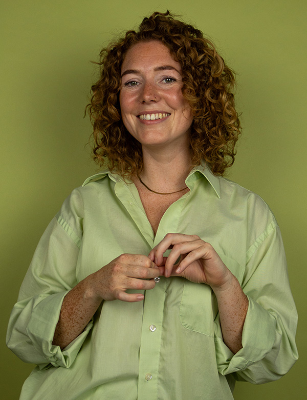 Vrouwelijk model met rood haar Ruby D.