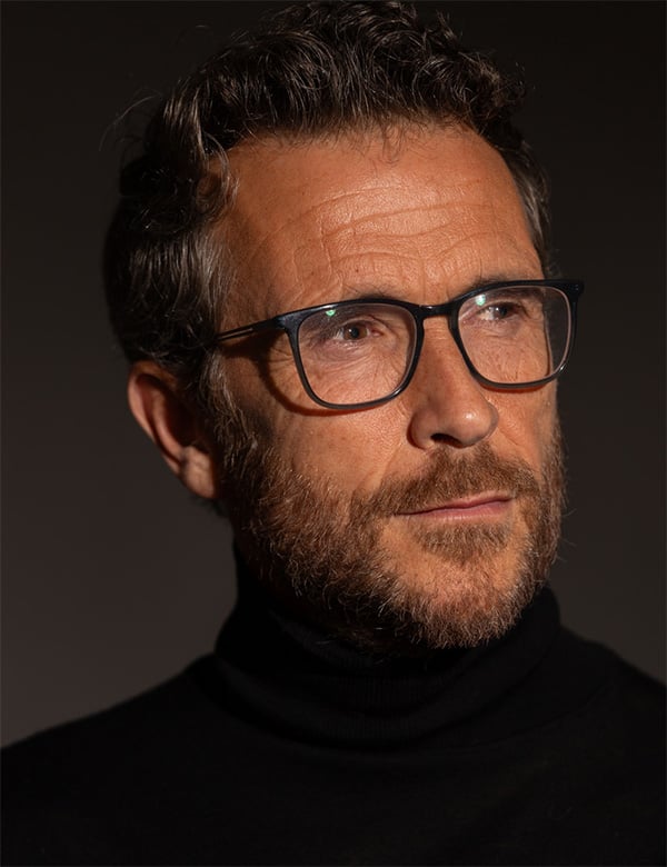 Mannelijk model met bruingrijs haar Wim P.