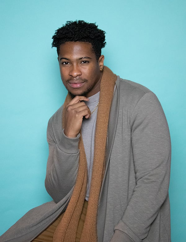 Mannelijk model met donkere huid Joshua