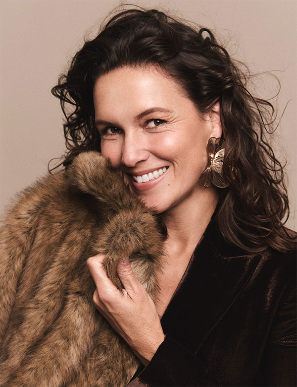 Vrouwelijk model met bruin haar Margriet H.