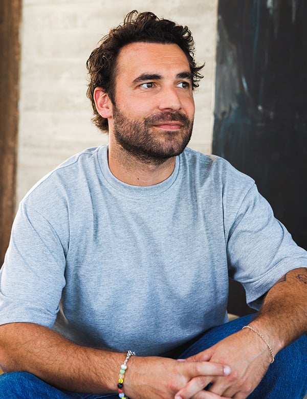 Mannelijk model met bruin haar Mathias P.