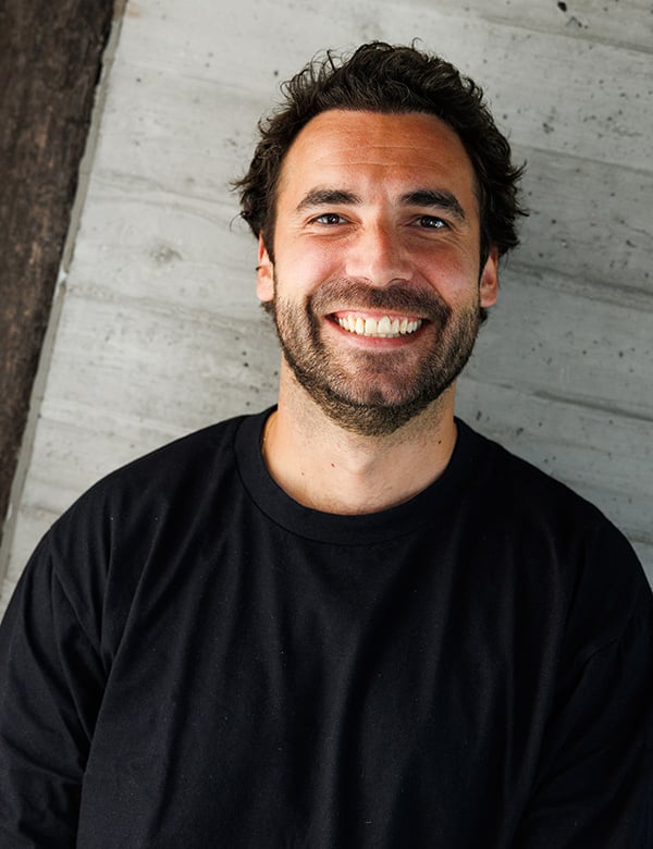 Mannelijk model met bruin haar Mathias P.