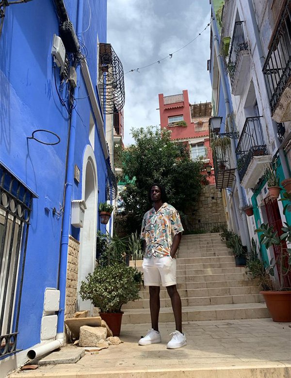 Mannelijk model met zwart haar Denzel