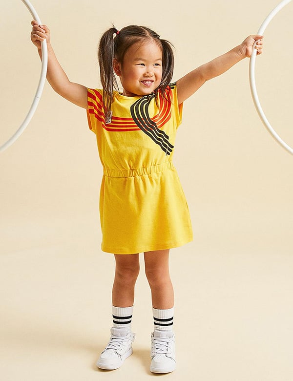 Kindermodel met zwart haar Feli