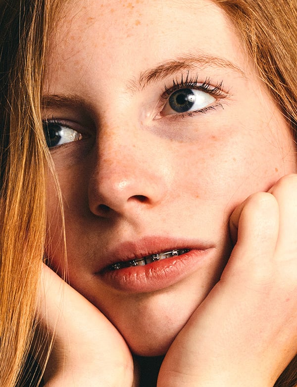 Kinderlijk model met blond/rossig haar en blauwe ogen Floor G.