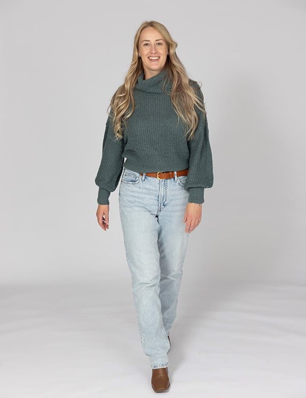 Vrouwelijk model met bond haar Stephanie