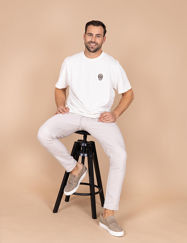 Mannelijk model met bruin haar Bas G.