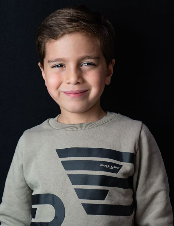 Kindermodel met bruin haar Kerem