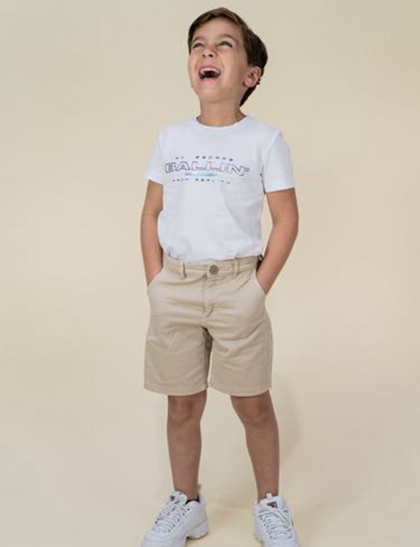 Kindermodel met bruin haar Kerem