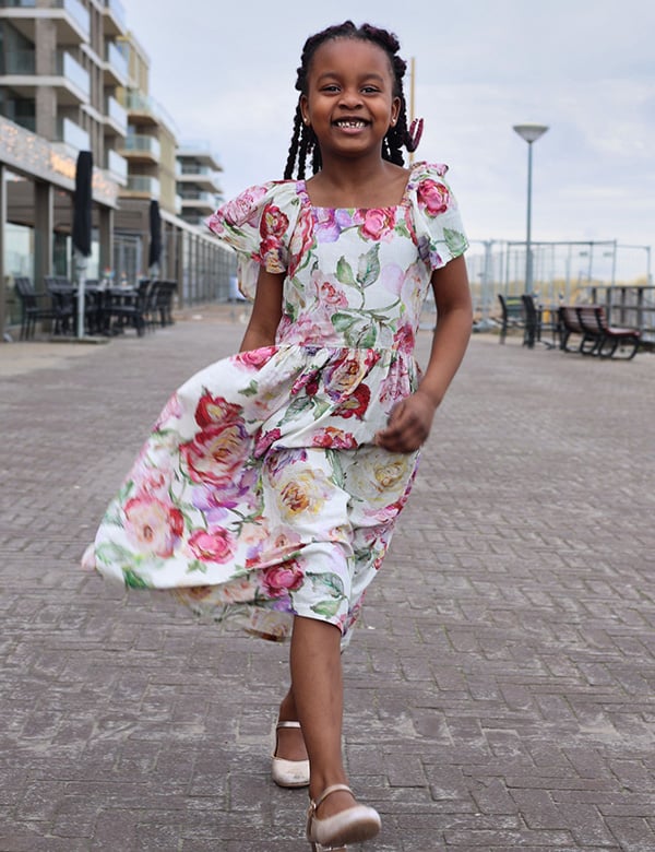 Kindermodel met donker haar Zoila