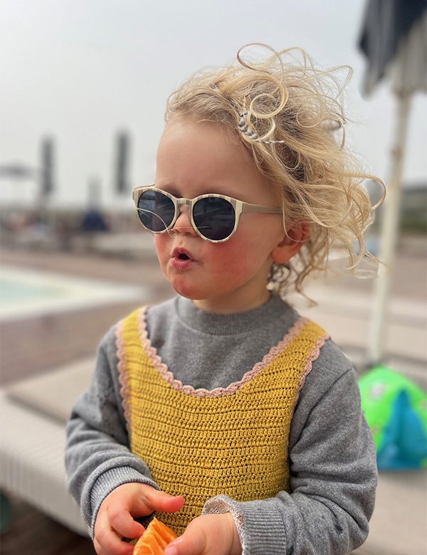 Kindermodel met blond haar Doris