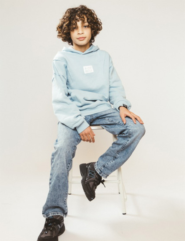 Kindermodel met bruin haar Julian L.