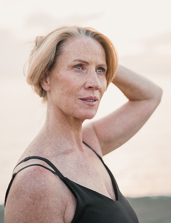 Vrouwelijk model met sproetjes Nancy H.