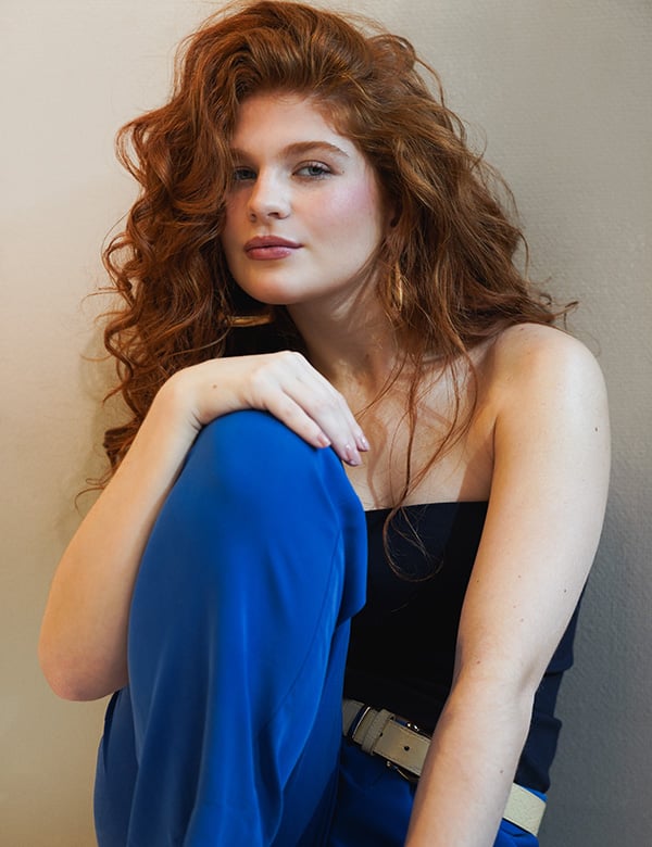 Vrouwelijk model met rood haar Chloe
