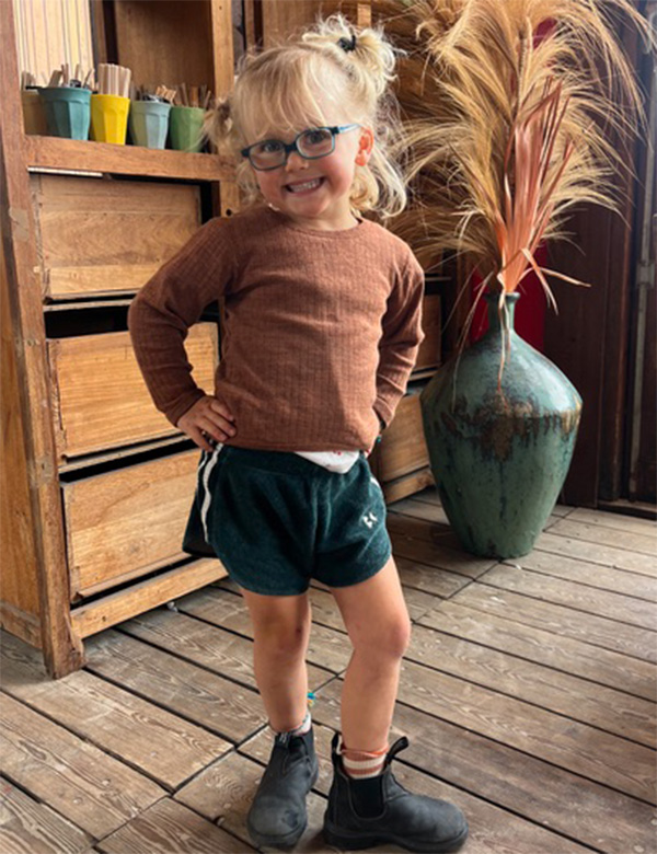 Kindermodel met blond haar Doris W.