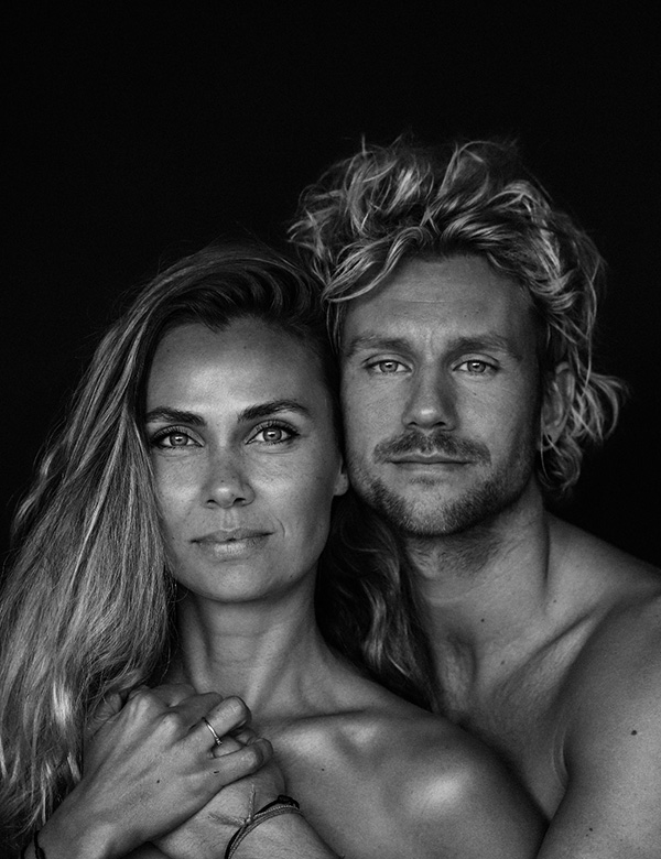 Mannelijk model met blond haar Koen