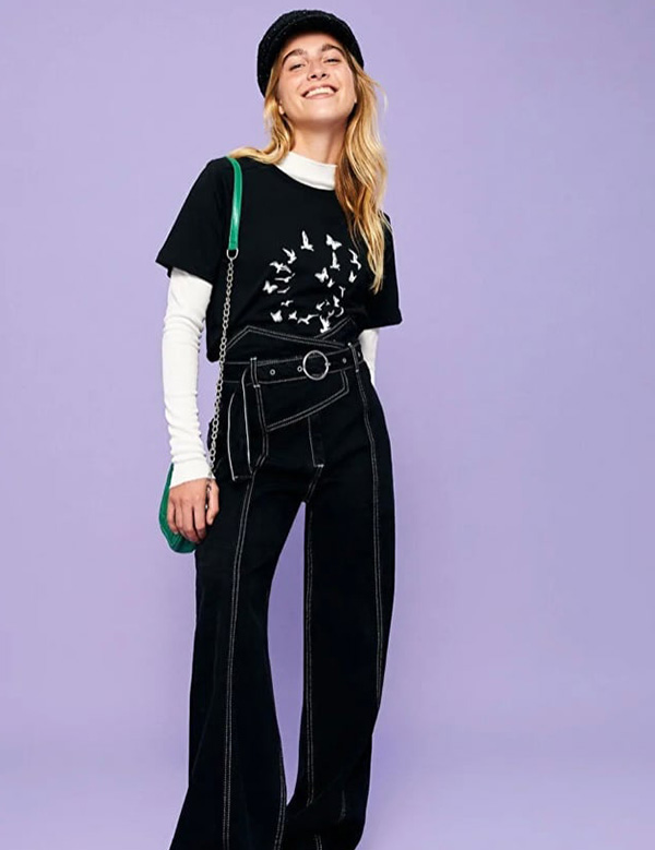 Vrouwelijk model met blond haar Rosalie