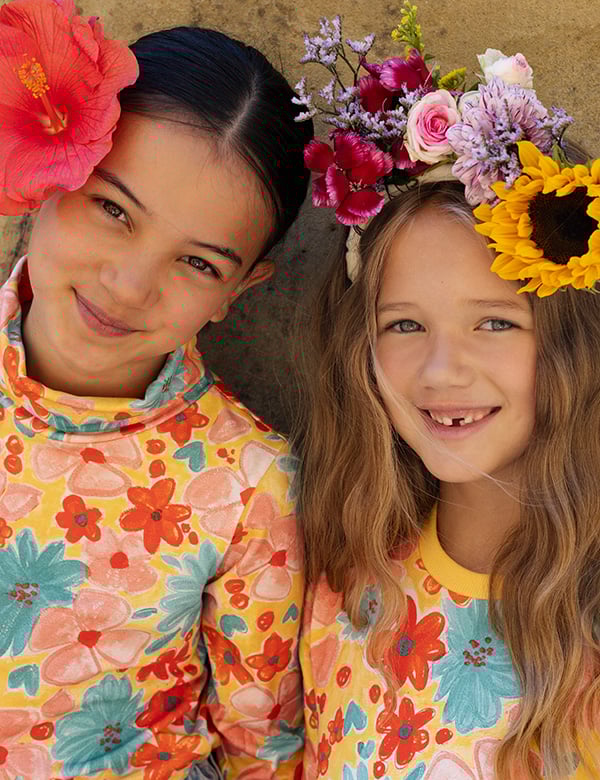 Kinderlijk model met bruin haar Sophie Sc.