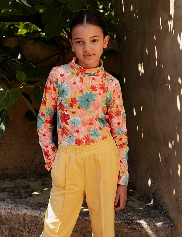Kinderlijk model met bruin haar Sophie Sc.