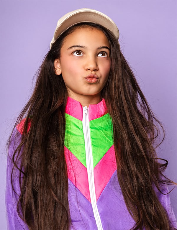 Kinderlijk model met bruin haar Sophie Sc.