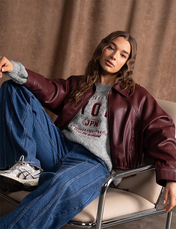 Vrouwelijk model met bruin haar Isabelle B.