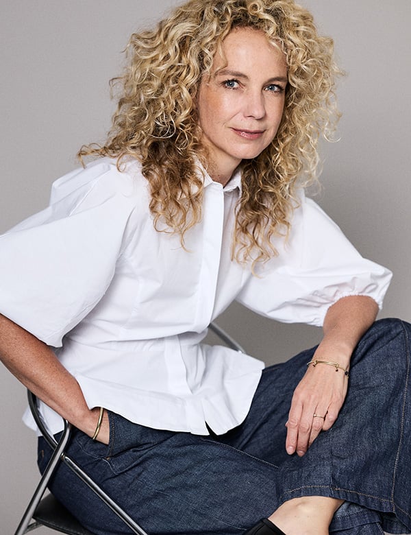 Vrouwelijk model met blond haar Judith M.