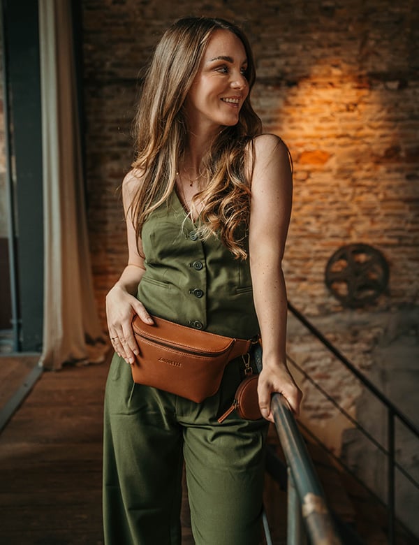 Vrouwelijk model met bruin haar Kirsten