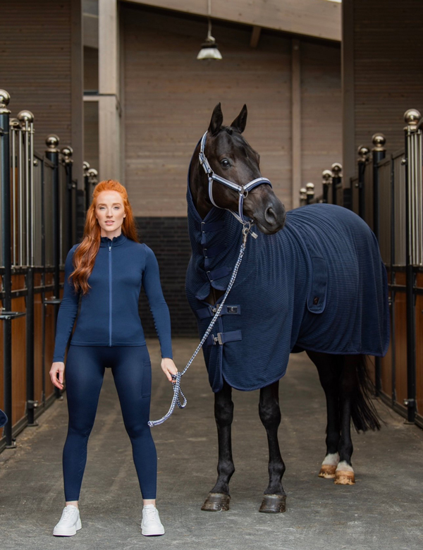Vrouwelijk model met rood haar Lindsey K.