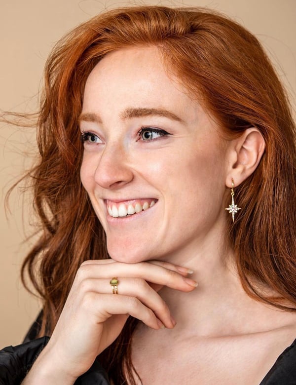 Vrouwelijk model met rood haar Lindsey K.