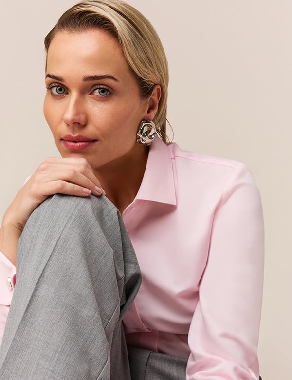 vrouwelijk model met blond haar Amber R.