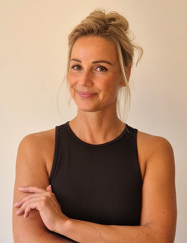 vrouwelijk model met lang blond haar Lucienne P.