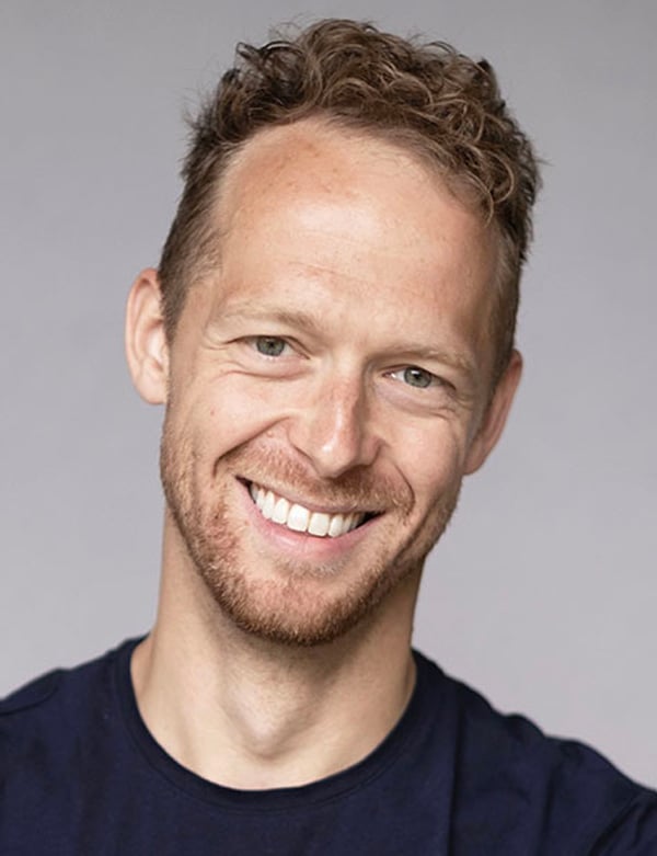 Mannelijk model met blond/rossig haar mike a.