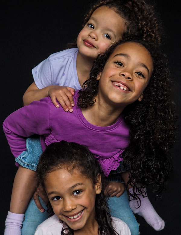 Kindermodel met donkerbruin haar Joëlle F.