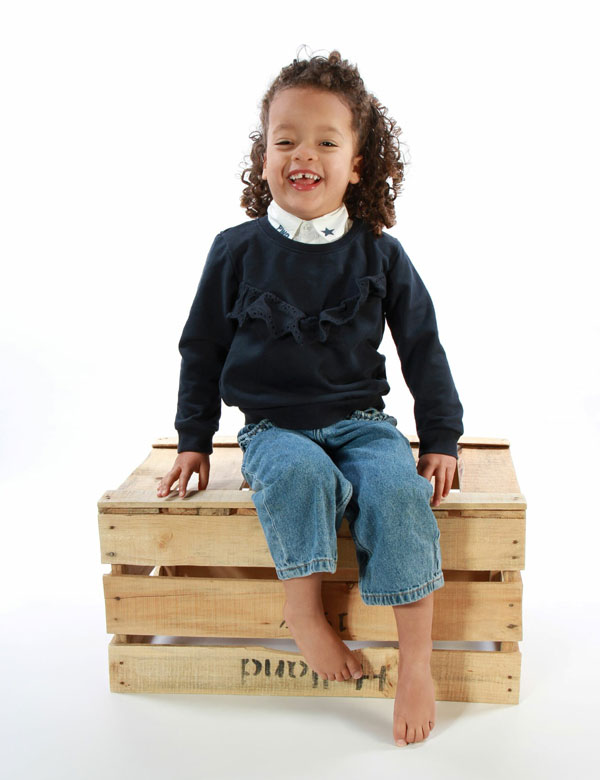 Kindermodel met donkerbruin haar Joëlle F.