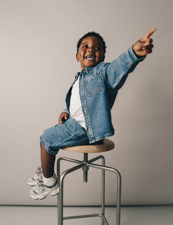 Kindermodel met zwart haar Zion