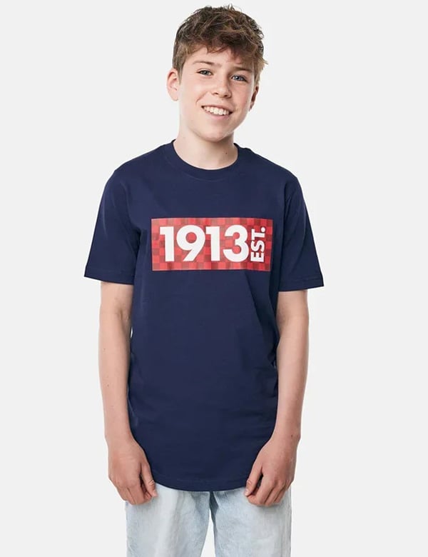 Kinderlijk model met donkerblond haar en blauwe ogen Cas.