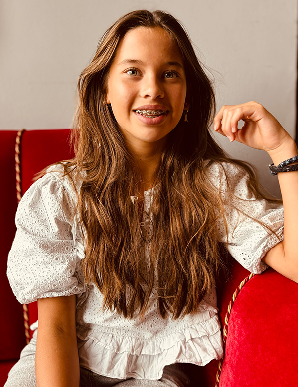 Kindermodel met bruin haar Eloise.