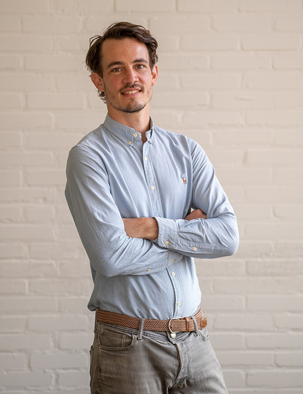 Mannelijk model met kort bruin haar en een baard Ronnie P.