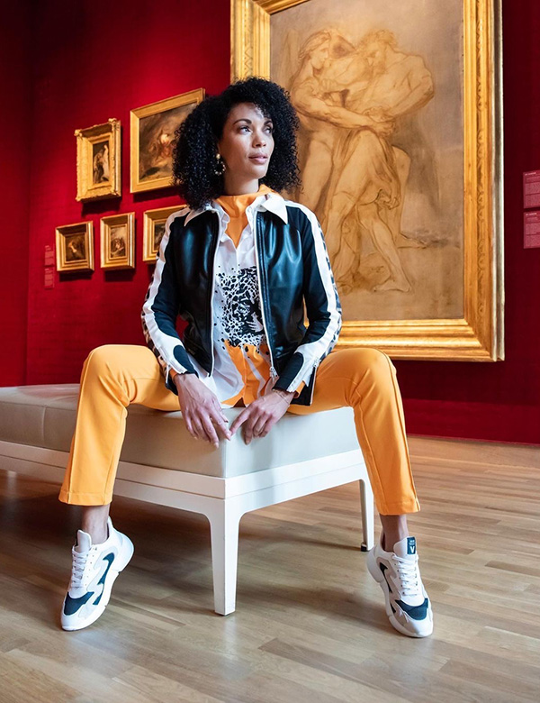 Vrouwelijk model met bruine ogen Afra