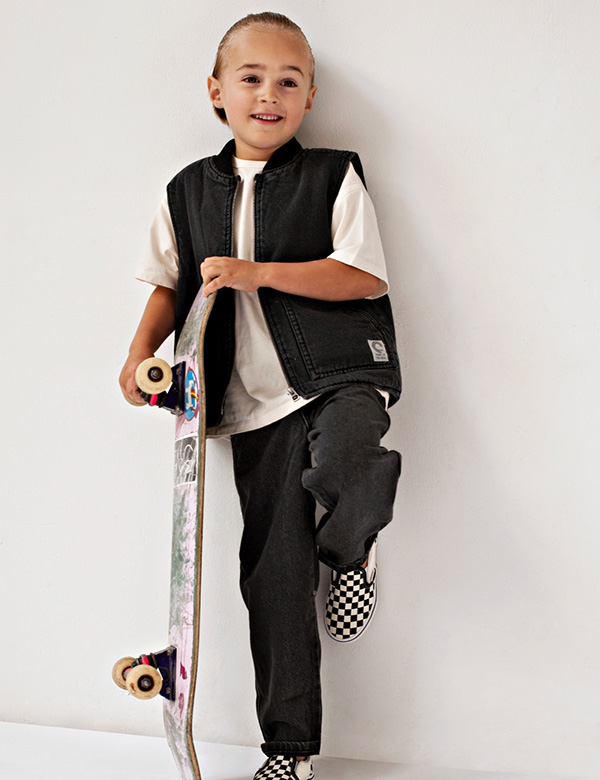Kindermodel met blond haar James K.