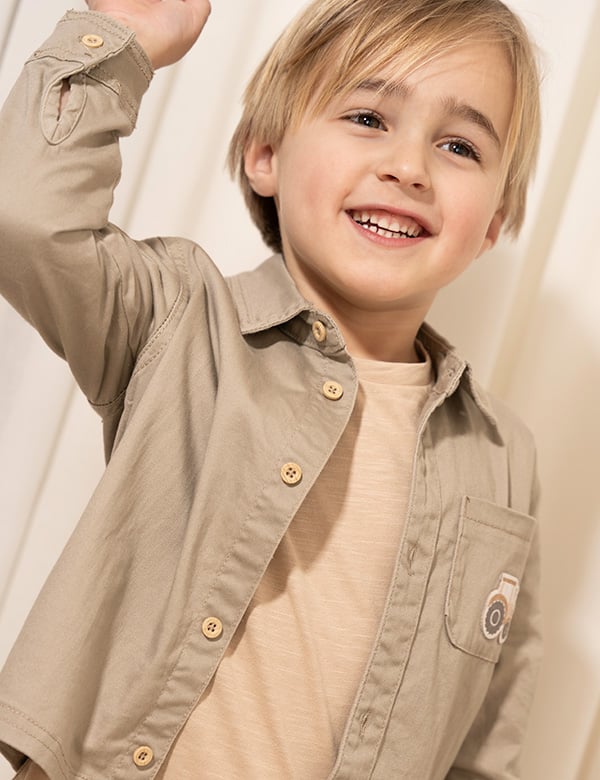 Kindermodel met blond haar James K.