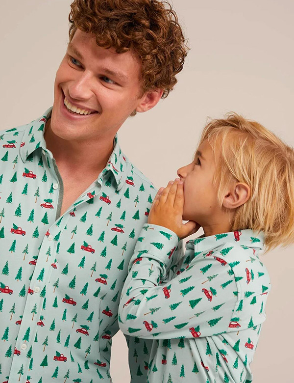 Kinderlijk model met blond haar James K.