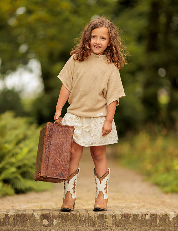 Kindermodel met bruin haar Kenza