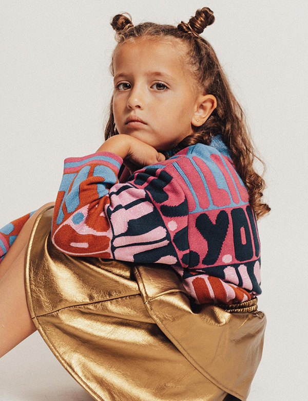 Kindermodel met bruin haar Kenza