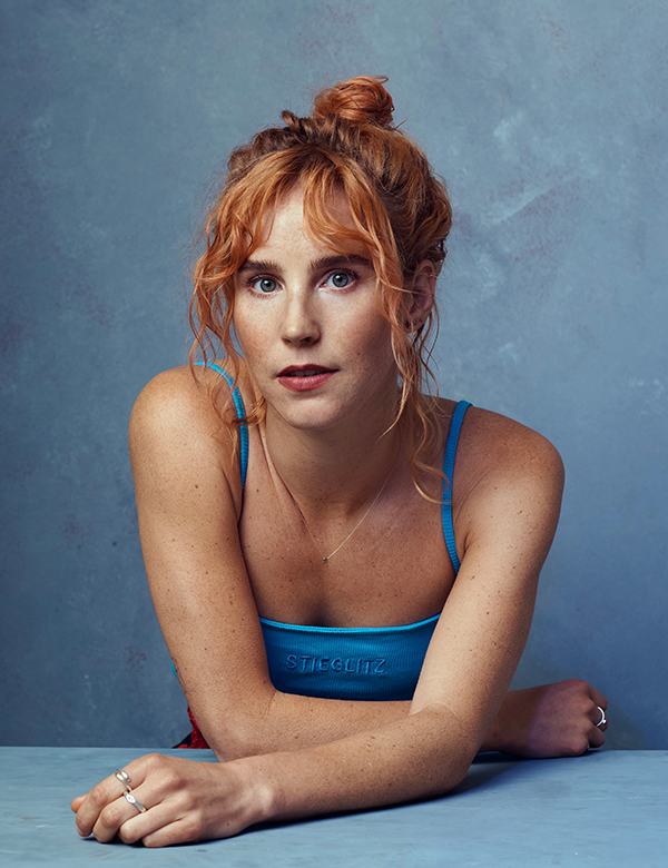 Vrouwelijk model met rood haar Sanne B