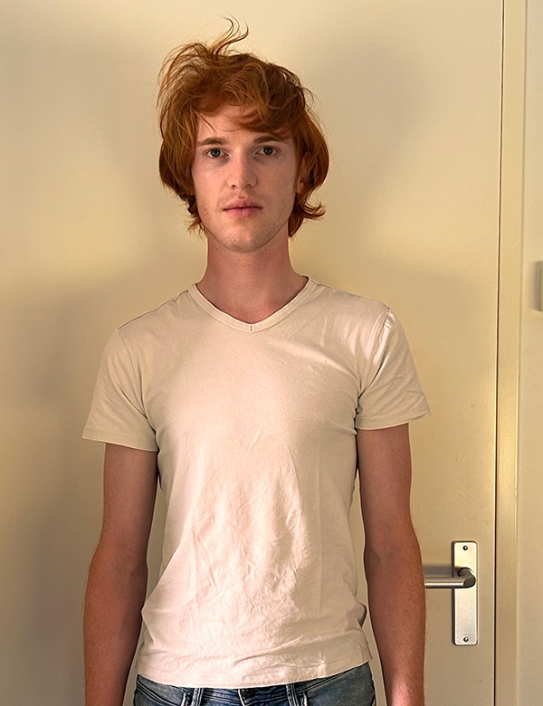 Mannelijk model met rood haar Sybren.
