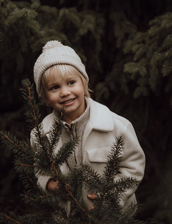 kindermodel met blond haar Lou