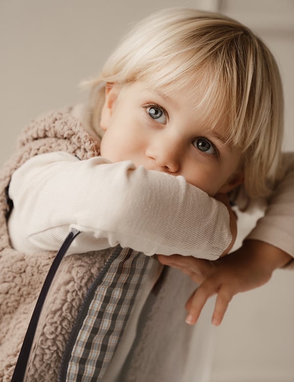 kindermodel met blond haar Lou